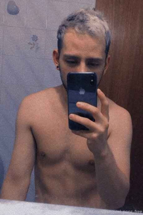 Exequiel Ponz Free