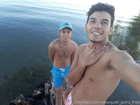 Alaston vuotanut OnlyFans-kuva Exequiel Ponz Free