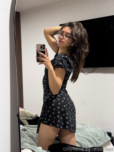 Maxineex