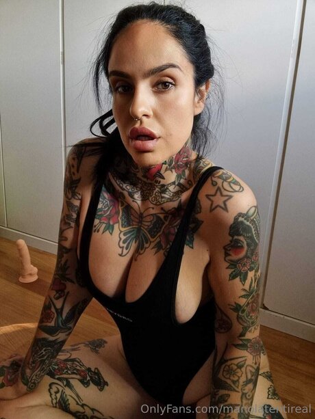Nøgent lækket OnlyFans-billede af Manolatentireal