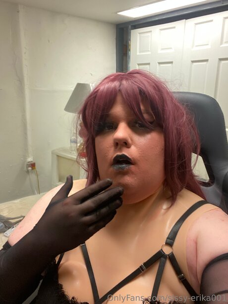 Foto di nudo di fuga di OnlyFans di Sissy Erika001