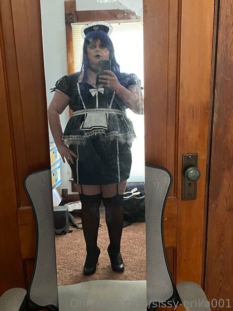 Sissy Erika001