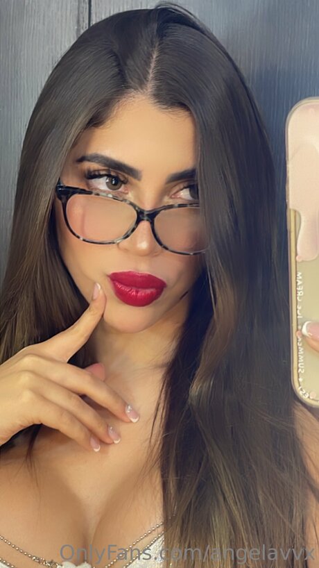 Naakte gelekte OnlyFans-foto van Angelav01