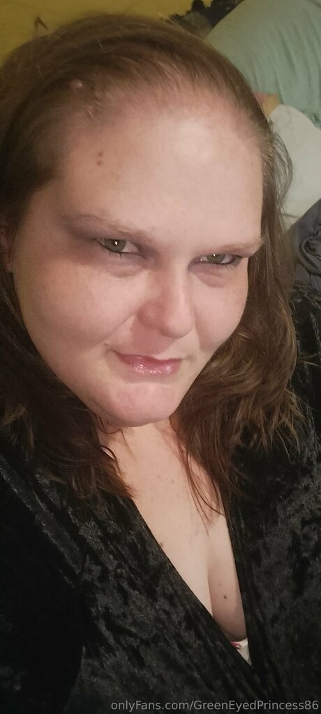 Nacktes geleaktes OnlyFans-Foto von Greeneyedprincess86