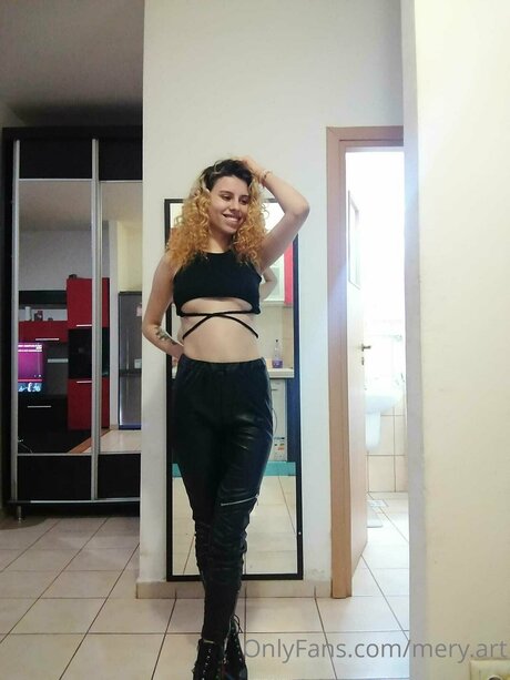 Naken läckt OnlyFans-bild av Mery Art