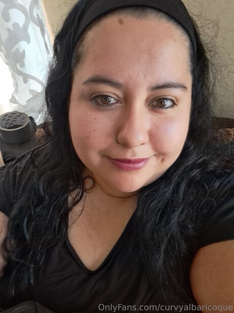 Curvyalbaricoque