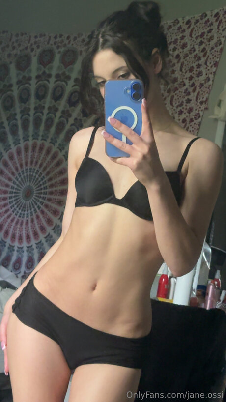 Photo nue de fuite OnlyFans de Jane Ossi
