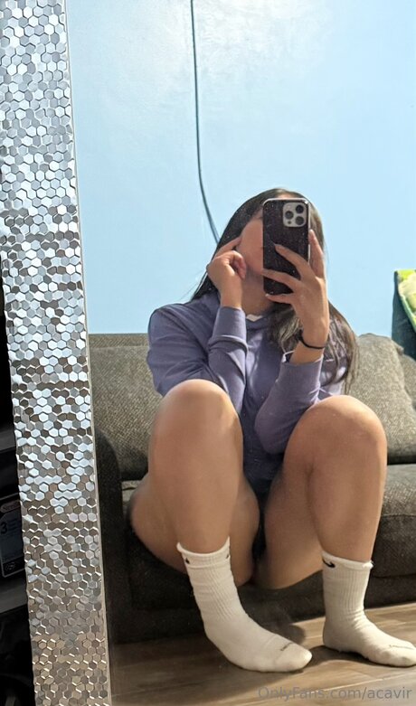 Naken läckt OnlyFans-bild av Acavir