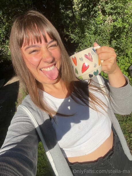 Обнаженная фотография утечки OnlyFans от Stella Ma