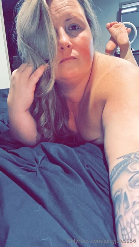 Juicyjules256