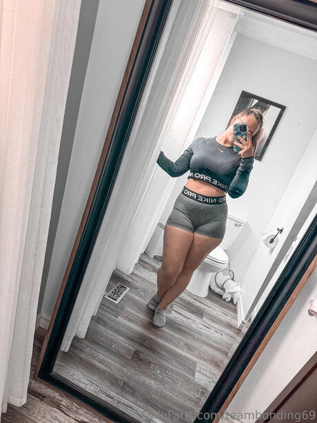 Naken lekkede OnlyFans-bilde av Teambonding69