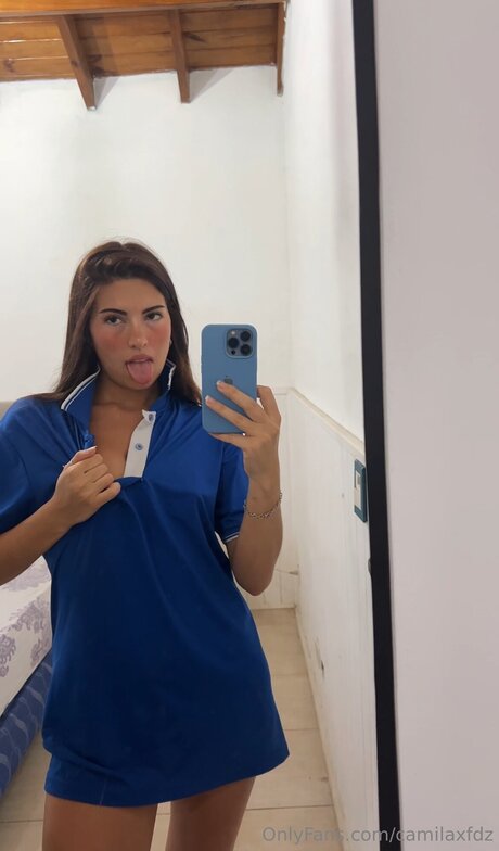 Naakte gelekte OnlyFans-foto van Camilaxfdz