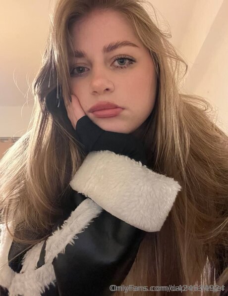 Lanaavis OnlyFansリークヌード写真
