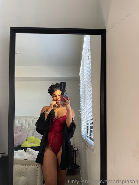 Emorisplashh OnlyFans