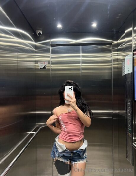 Обнаженная фотография утечки OnlyFans от Emilymori