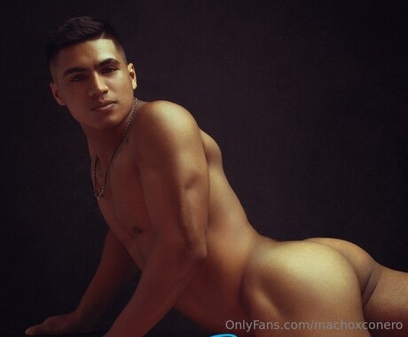 Naakte gelekte OnlyFans-foto van Machoxconero