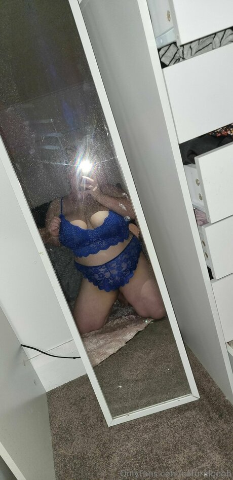 Alaston vuotanut OnlyFans-kuva Naturalboob