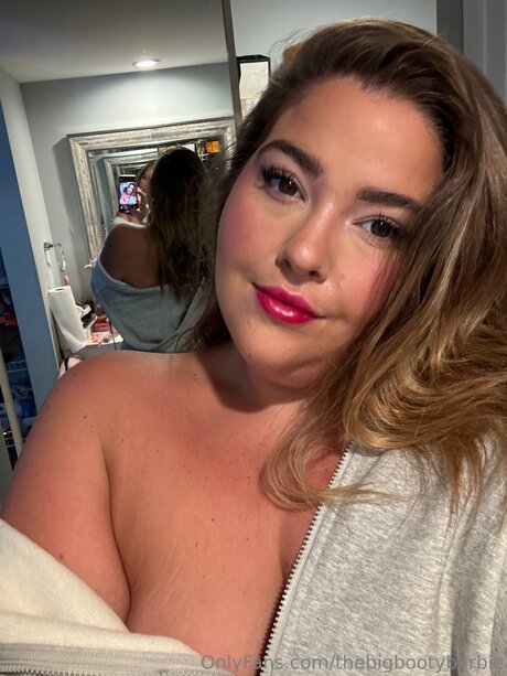 Thebigbootybarbie