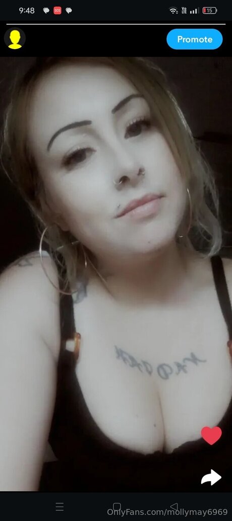 Обнаженная фотография утечки OnlyFans от Mollymay6969