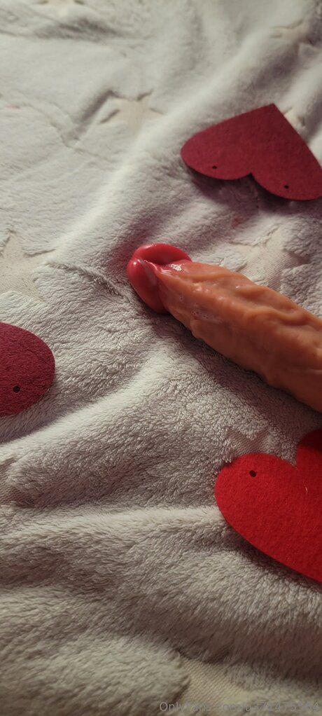 Naken läckt OnlyFans-bild av U371475564