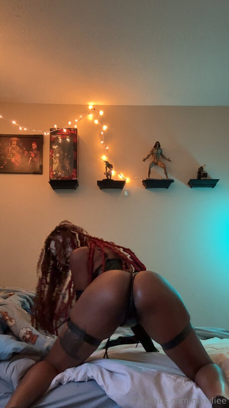 Nahá fotka uniklých OnlyFans od Mawliee