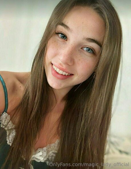 Magic Lady Official