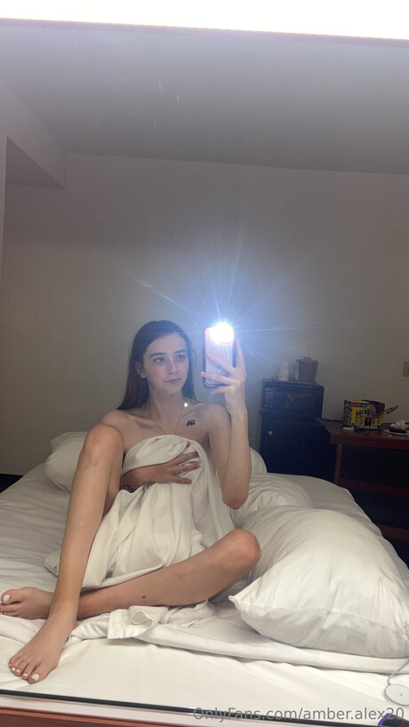 Foto di nudo di fuga di OnlyFans di Amberralexx