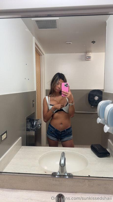 Sunkissedshaii OnlyFans 유출 누드 사진