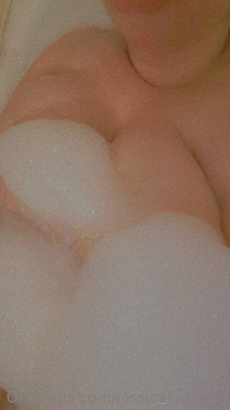 Naken läckt OnlyFans-bild av Jessicalovecha
