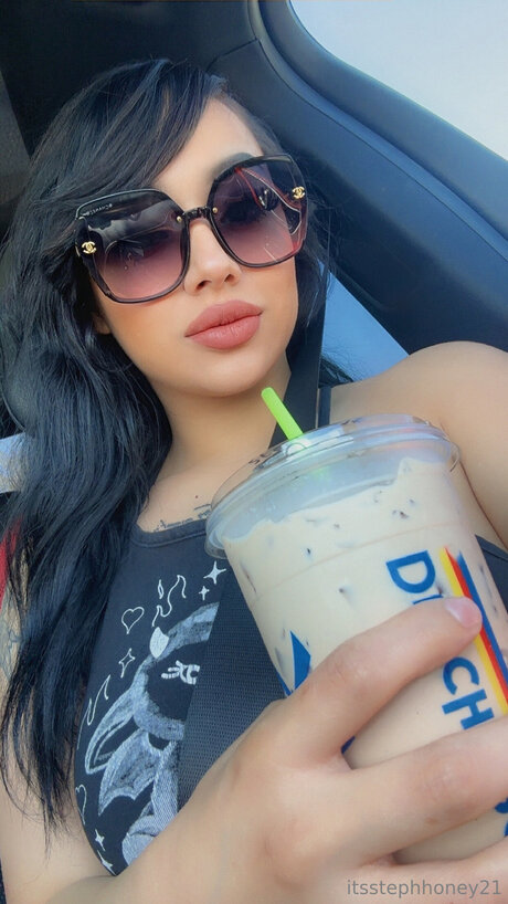 Itsstephhoneyxo21