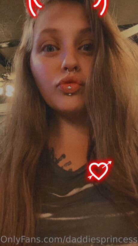 Nahá fotka uniklých OnlyFans od Daddiesprincess9997