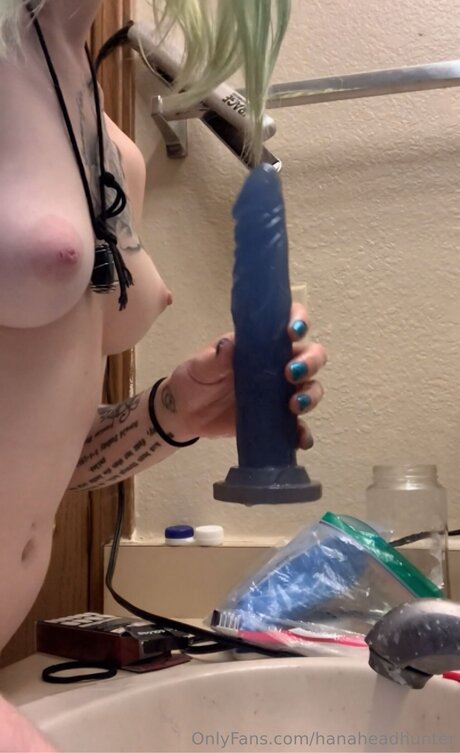 Naakte gelekte OnlyFans-foto van Hanaheadhunter