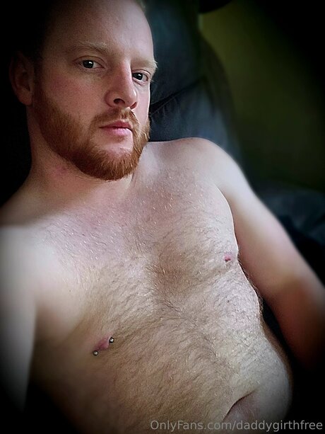 Photo nue de fuite OnlyFans de Daddygirthfree