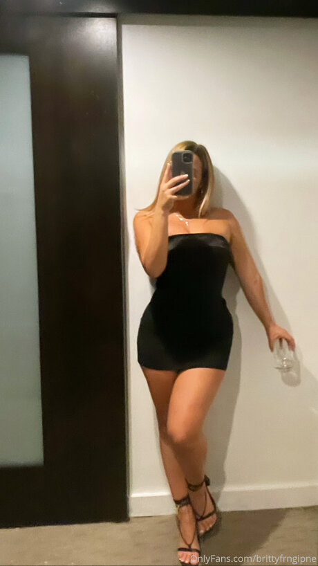 Naken läckt OnlyFans-bild av Brittyfrngipne