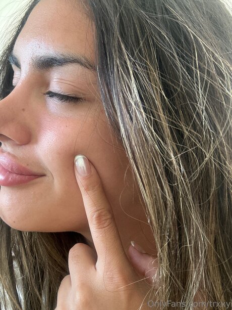 Foto di nudo di fuga di OnlyFans di Favvlatinna