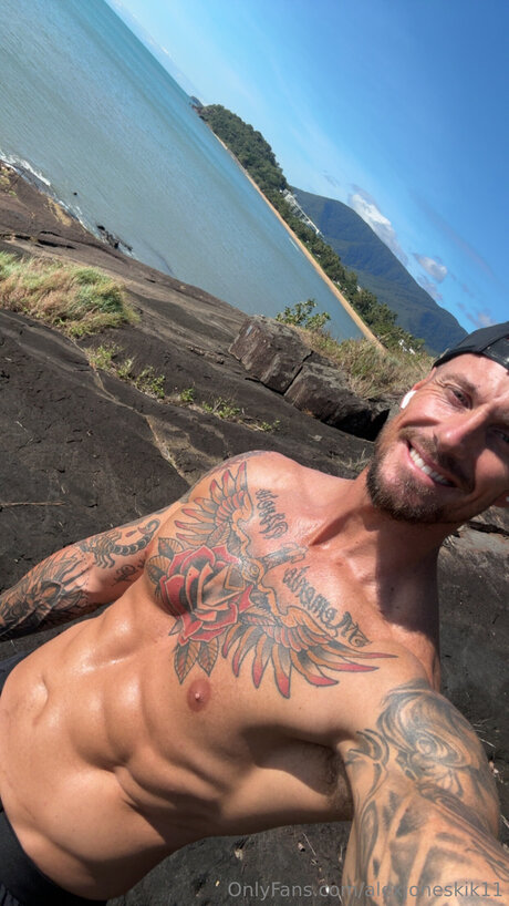 Naken läckt OnlyFans-bild av Alexjoneskik11