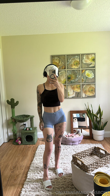 Foto di nudo di fuga di OnlyFans di Prettypandora9