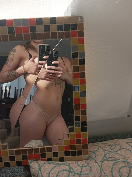Nacktes geleaktes OnlyFans-Foto von Anyu1510