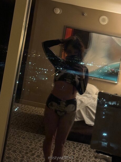 Mistywtfff  nude leaked OnlyFans photo