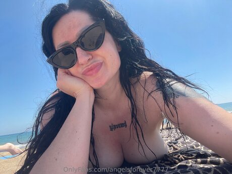 Foto desnuda filtrada de OnlyFans de Angelsforever7777