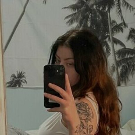 Nahá fotka uniklých OnlyFans od Destinyaar0n