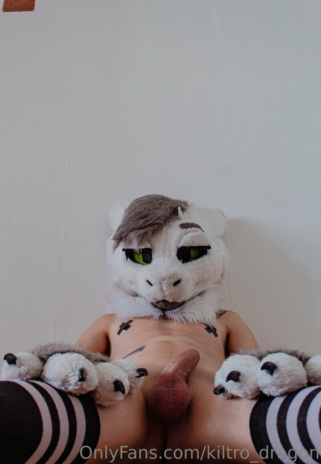 Nacktes geleaktes OnlyFans-Foto von Kiltrodragon