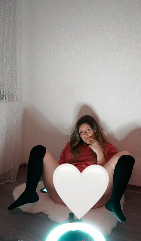 Nahá fotka uniklých OnlyFans od Blondieasmr