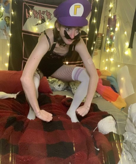 Naken lekkede OnlyFans-bilde av Emmanooodle