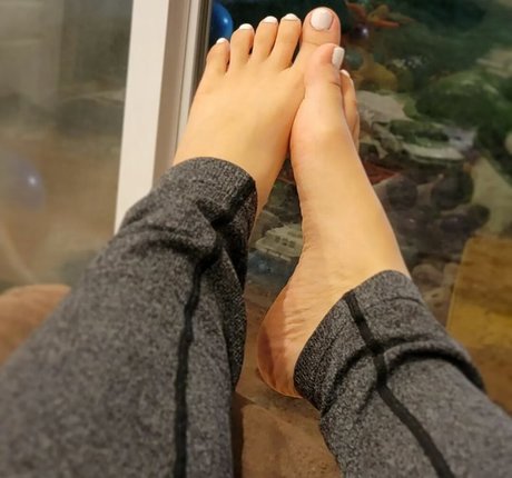 Momgenes22 OnlyFansリークヌード写真