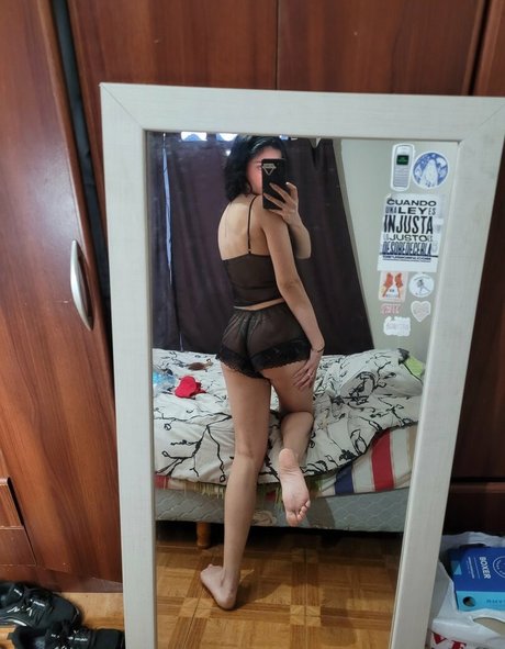 Naken läckt OnlyFans-bild av Miicaelanatali