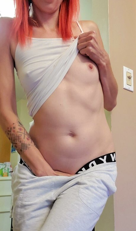 Naken lekkede OnlyFans-bilde av Popruzhinka