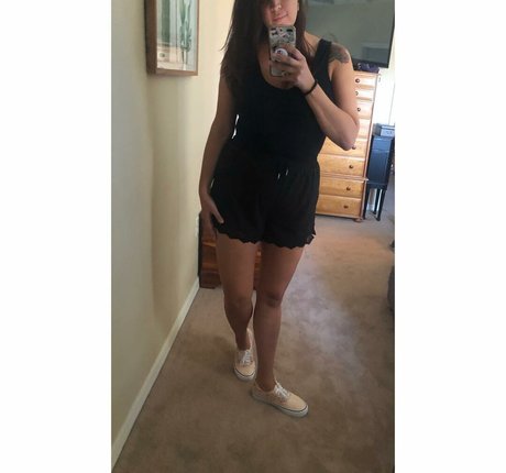 Tallnerdywoman