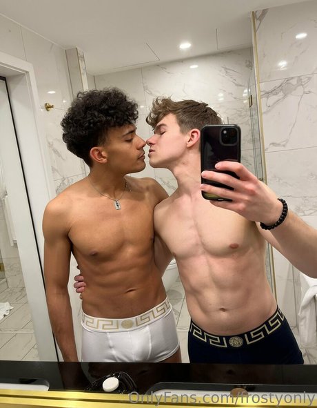 Naken lekkede OnlyFans-bilde av Frostyonly