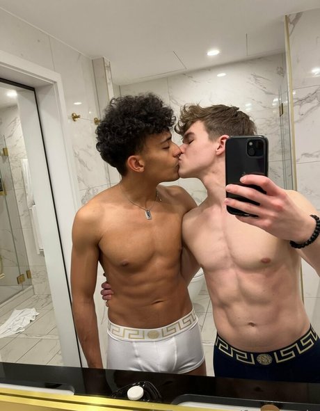 Nahá fotka uniklých OnlyFans od Frostyonly